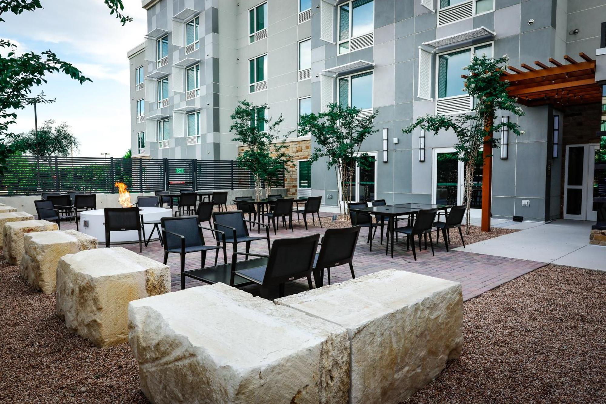 Four Points By Sheraton Austin Airport Eksteriør bilde