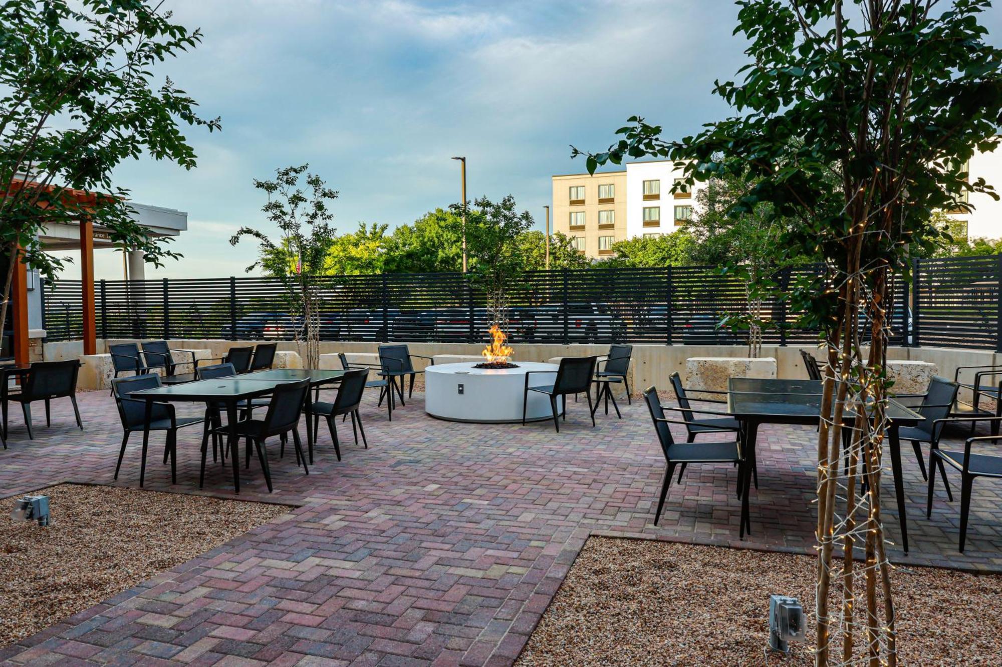Four Points By Sheraton Austin Airport Eksteriør bilde